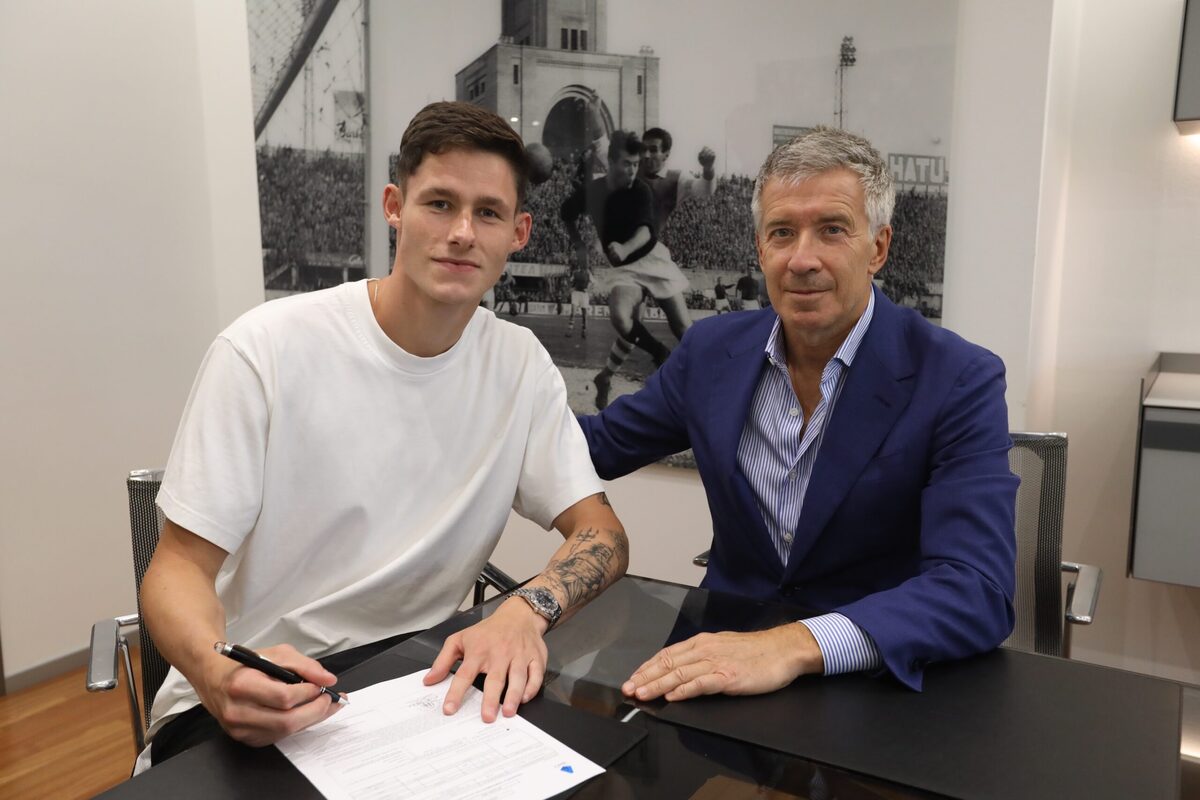 Bologna sign Vitik and clear the path for Beukema to Napoli – Football Italia