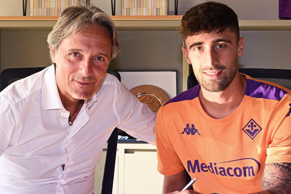 Mattia Viti signs for Fiorentina (@acffiorentina)