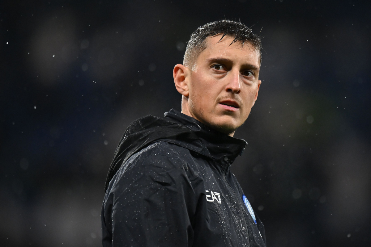 REGGIO NELL'EMILIA, ITALY - FEBRUARY 28: Pierluigi Gollini of SSC Napoli looks on during the Serie A TIM match between US Sassuolo and SSC Napoli - Serie A TIM at Mapei Stadium - Citta' del Tricolore on February 28, 2024 in Reggio nell'Emilia, Italy. (Photo by Alessandro Sabattini/Getty Images)