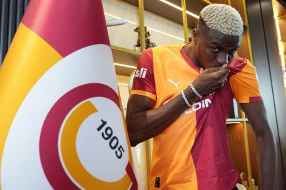 Victor Osimhen completes his transfer to Galatasaray from Napoli