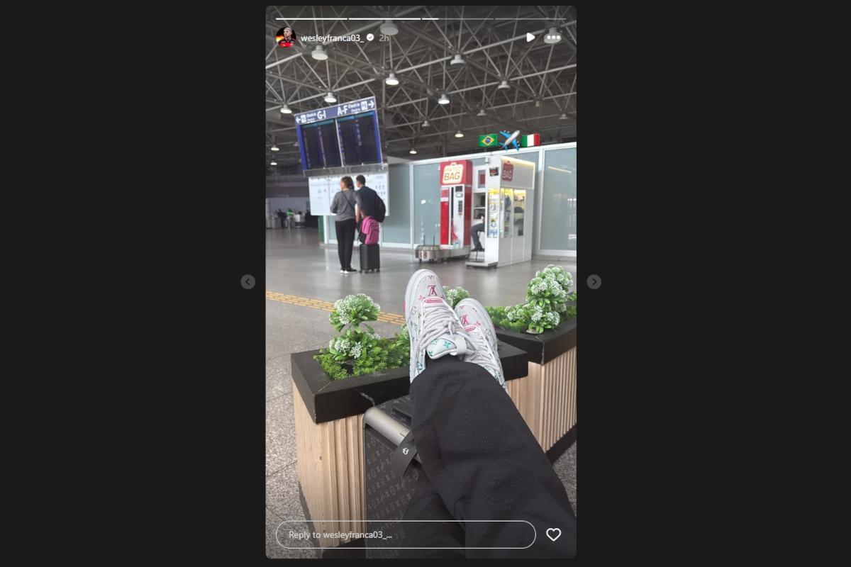 Wesley posts an Instagram Stories as he flies out for Roma medical