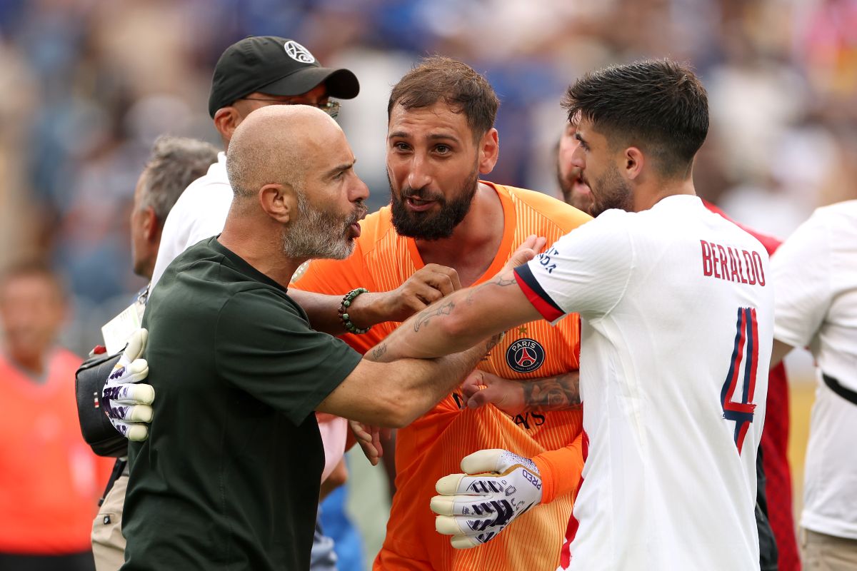 Italian newspaper urges Guardiola to sign Donnarumma: ‘What are you waiting for?’