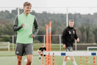 Napoli threaten Schalke with legal action after Lindstrøm transfer collapses