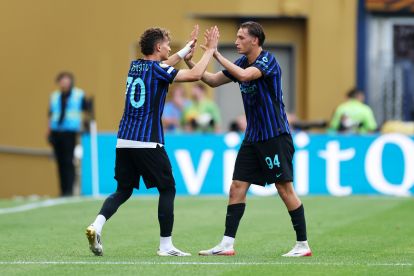 SEATTLE, WASHINGTON - JUNE 25: Sebastiano Esposito #70 replaces Francesco Esposito #94 of FC Internazionale Milano during a substitution during the FIFA Club World Cup 2025 group E match between FC Internazionale Milano and CA River Plate at Lumen Field on June 25, 2025 in Seattle, Washington. (Photo by Buda Mendes/Getty Images)