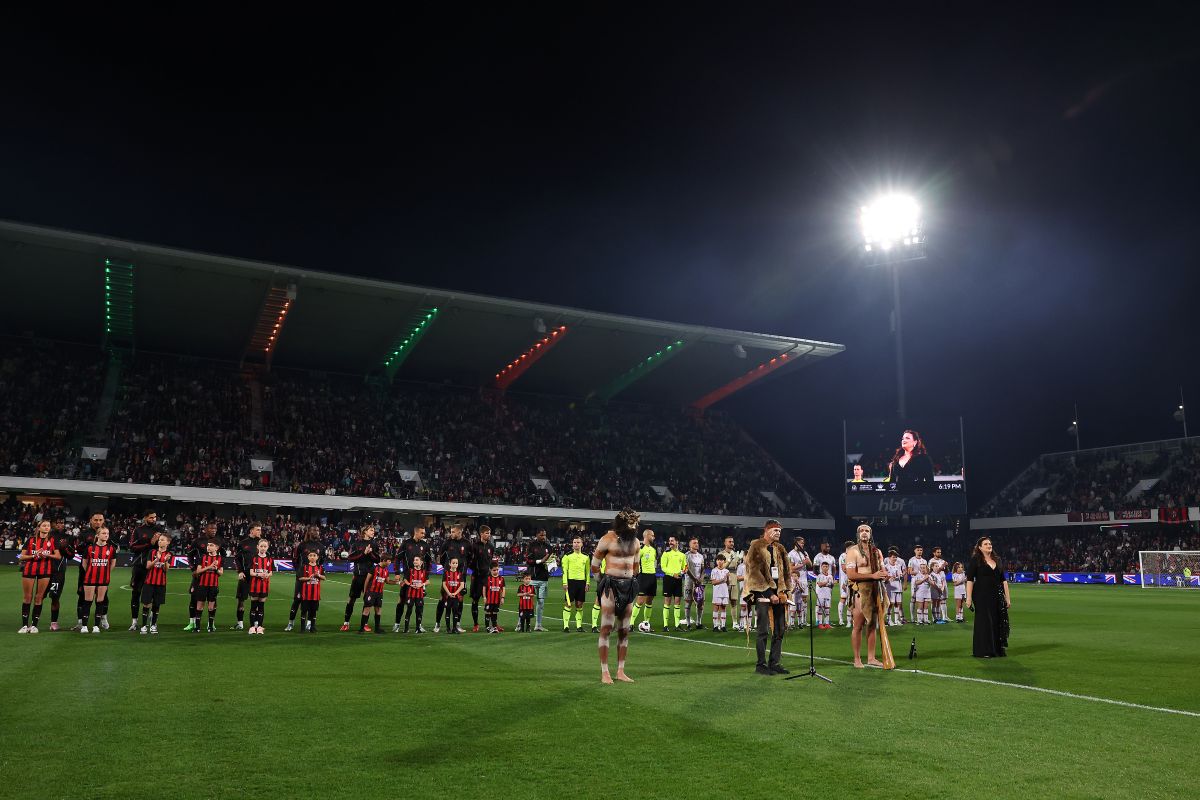 PERTH, AUSTRALIA - JULY 31: Teams stand for the national anthems during the match between Perth Glory and AC Milan at HBF Park on July 31, 2025 in Perth, Australia. (Photo by Paul Kane/Getty Images)
