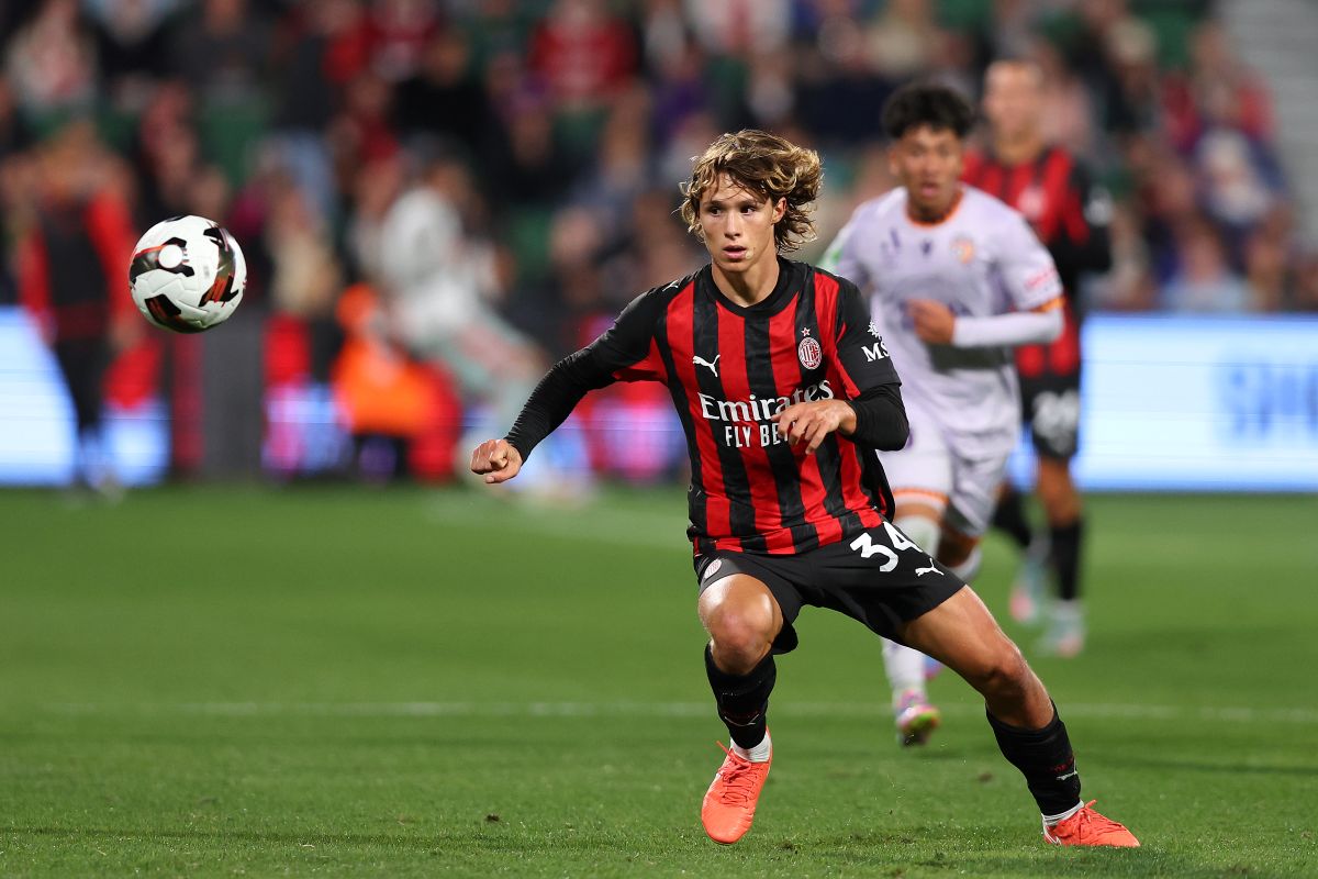 PERTH, AUSTRALIA - JULY 31: Christian Comotto of AC Milan in action during the match between Perth Glory and AC Milan at HBF Park on July 31, 2025 in Perth, Australia. (Photo by Paul Kane/Getty Images)