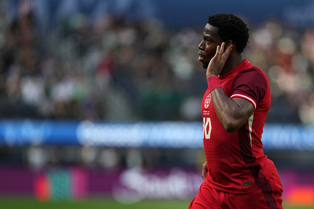 INGLEWOOD, CALIFORNIA - MARCH 23: Jonathan David #10 of Canada celebrates after scoring his team's second goal against the United States during the second half of a CONCACAF Nations League third-place match at SoFi Stadium on March 23, 2025 in Inglewood, California. (Photo by Michael Owens/Getty Images) (Juventus)
