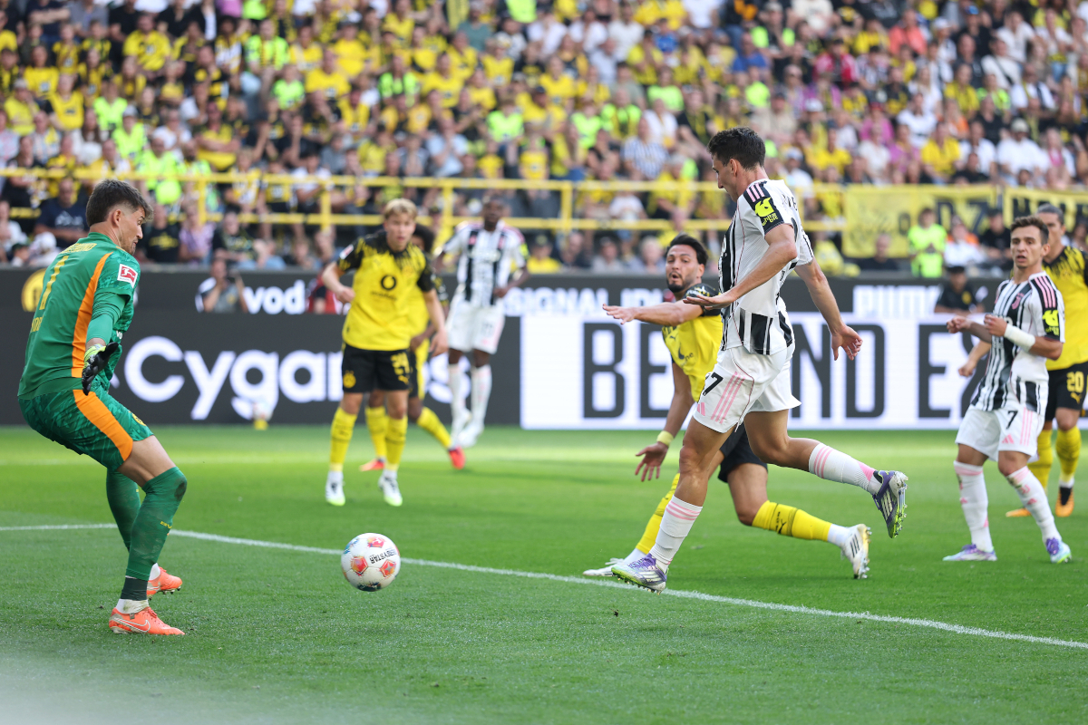 Juventus surprise Borussia Dortmund 2-1 with Cambiaso brace