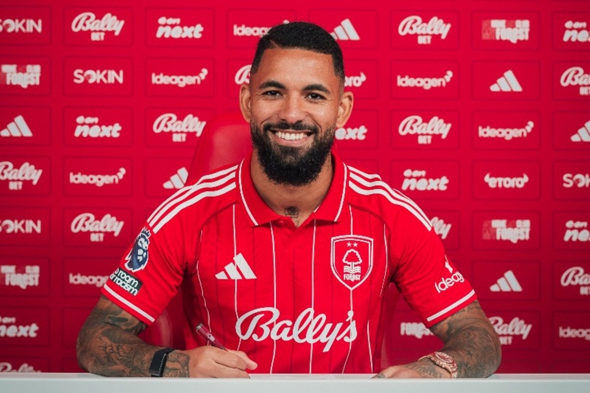 Resmi: Douglas Luiz, Juventus'tan Nottingham Forest'a transfer oldu