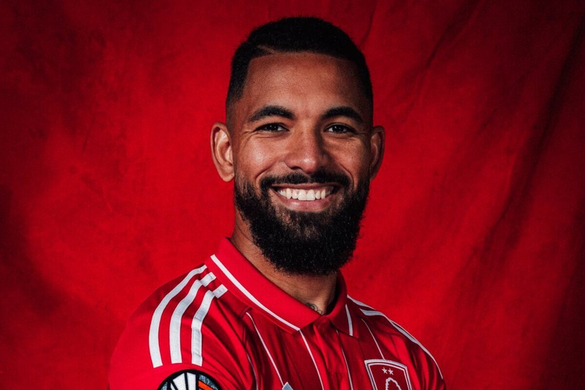Official: Douglas Luiz joins Nottingham Forest from Serie A side Juventus