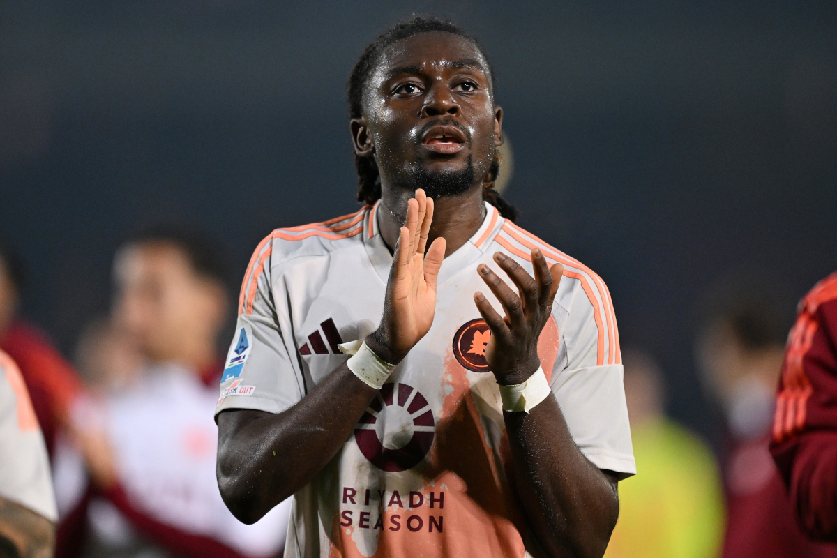 Lagos, Itália - 28 de março: Manu da Roma AS Manu Kane comemorou a vitória após a partida entre Lakes e Roma Studio em 27 de março de 2021 em Lesse, Itália. (Foto Francesco Pekoro/Getty por Figty) (Links PSG)