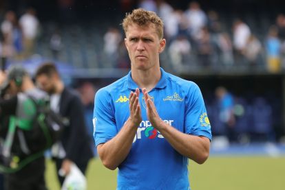 EMPOLI, ITALY - MAY 4: Ola Solbakken of Empoli FC greets the fans after during the Serie A match between Empoli and SS Lazio at Stadio Carlo Castellani on May 4, 2025 in Empoli, Italy. (Photo by Gabriele Maltinti/Getty Images)