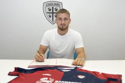 Semih Kilicsoy signs for Cagliari from Besiktas (cagliaricalcio.com)