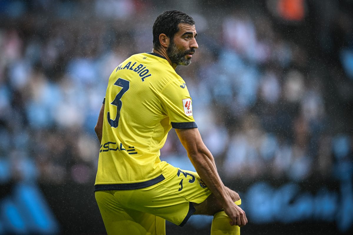 VIGO, SPAIN - MAY 5: Raúl Albiol of Villarreal CF during the LaLiga EA Sports match between Celta Vigo and Villarreal CF at Estadio Balaidos on May 5, 2024 in Vigo, Spain.(Photo by Octavio Passos/Getty Images)