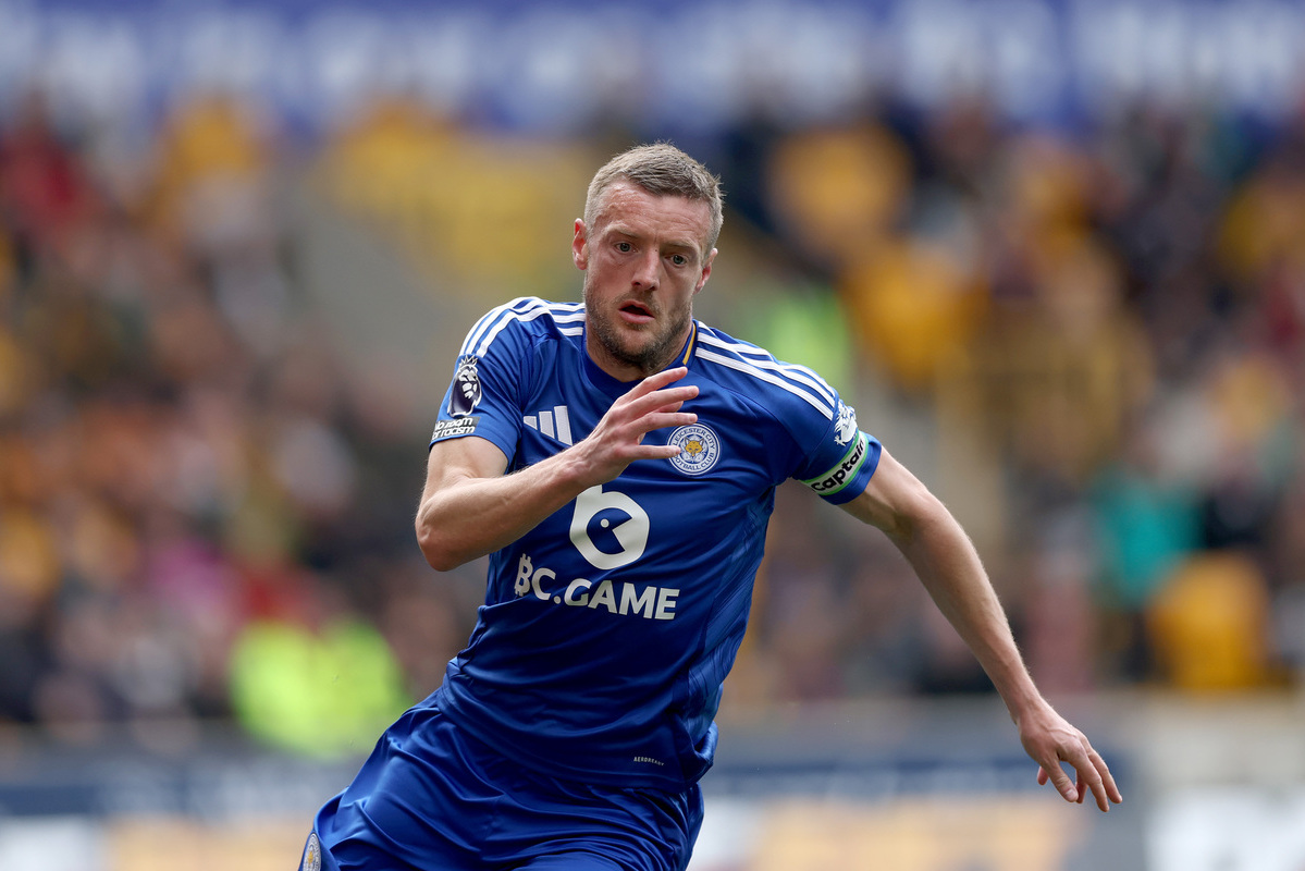 Wolverhampton, Engeland - 26 april: Jamie Vardy van Leicester City tijdens de Premier League -wedstrijd tussen Wolverhampton Wanderers FC en Leicester City FC in Molineux op 26 april 2025 in Wolverhampton, Engeland. (Foto door Carl Recine/Getty -afbeeldingen)