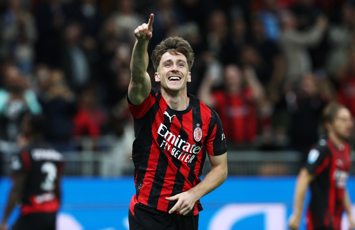 Alexis Saelemaekers celebrates scoring for AC Milan