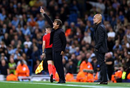 MANCHESTER, ENGLAND - SEPTEMBER 18: Antonio Conte, Head Coach of Napoli, gives the team instructions during the UEFA Champions League 2025/26 League Phase MD1 match between Manchester City and SSC Napoli at City of Manchester Stadium on September 18, 2025 in Manchester, England. (Photo by Dan Istitene/Getty Images)