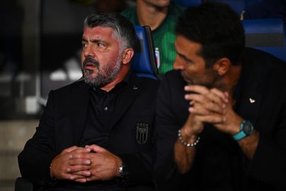 Bergamo, Italia - 05 September: Gennaro Gattuso, pelatih kepala Italia selama lagu kebangsaan sebelum pertandingan kualifikasi Piala Dunia FIFA antara Italia dan Estonia di Stadio di Bergamo pada 05 September 2025 di Bergamo, Italia. (Foto oleh matttia Ozbot/Getty Images)