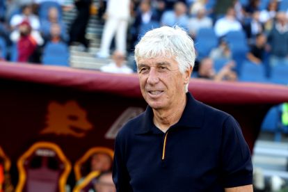 ROME, ITALY - SEPTEMBER 28: AS Roma head coach Gian Piero Gasperini looks on during the Serie A match between AS Roma and Hellas Verona FC at Stadio Olimpico on September 28, 2025 in Rome, Italy. (Photo by Paolo Bruno/Getty Images)