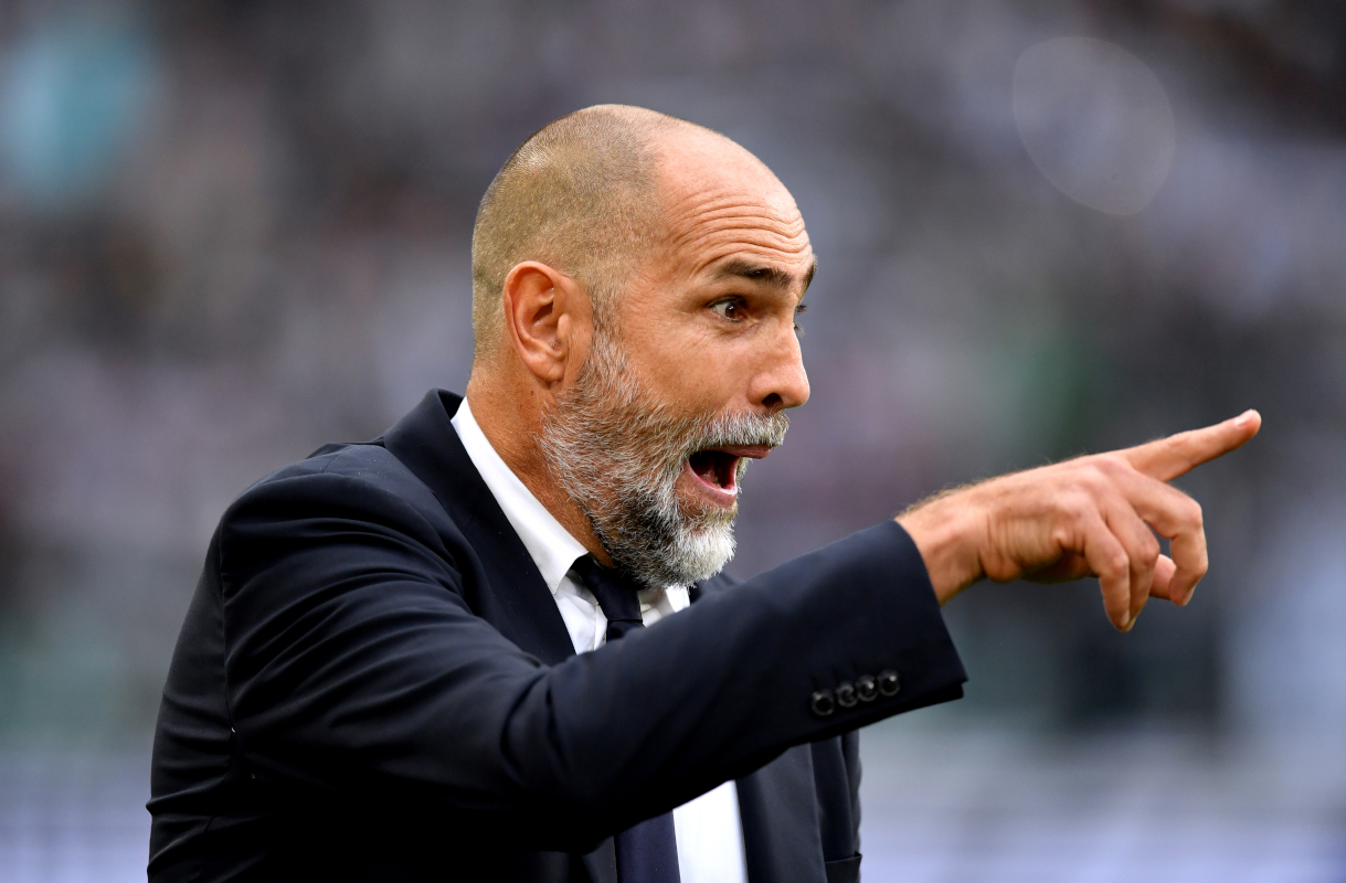 Turín, Italia - 27 de septiembre: Igor Tudor, entrenador en jefe de la Juventus, gestica durante el partido de la Serie A entre la Juventus FC y Atalanta BC en el Estadio Allianz el 27 de septiembre de 2025 en Turín, Italia. (Foto de Valerio Pennicino/Getty Images)