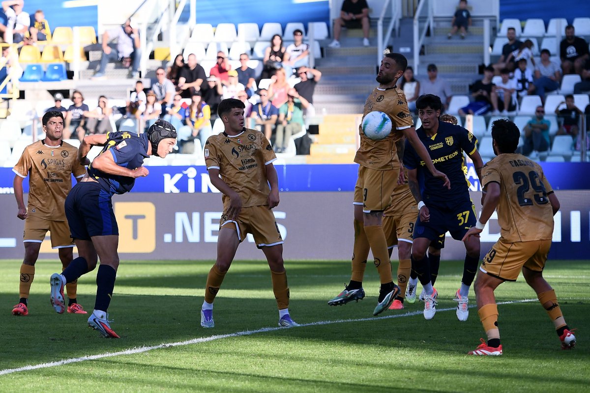 PARMA, ITALY - SEPTEMBER 24: Mateo Pellegrino of Parma Calcio scores his team second goal during the Coppa Italia match between Parma Calcio and Spezia at Ennio Tardini on September 24, 2025 in Parma, Italy. (Photo by Alessandro Sabattini/Parma Calcio 1913 via Getty Images)