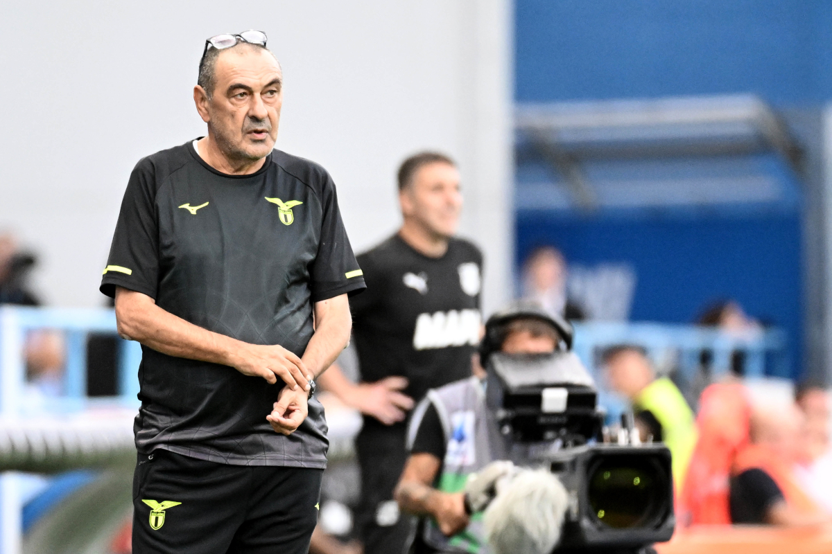 Maurizio Sarri durante a partida da Serie A entre Sassuolo e Lazio.