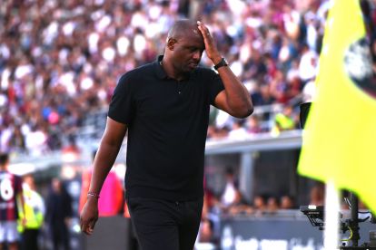 BOLOGNA, ITALY - SEPTEMBER 20: Patrick Vieira head coach of Genoa CFC during the Serie A match between Bologna FC 1909 and Genoa CFC at Renato Dall'Ara Stadium on September 20, 2025 in Bologna, Italy. (Photo by Alessandro Sabattini/Getty Images)