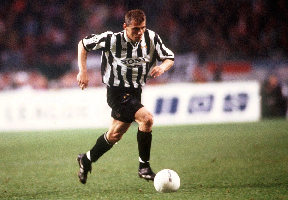 NETHERLANDS - APRIL 09:  FUSSBALL: CHAMPIONS LEAGUE 96/97 A.AMSTERDAM-J.TURIN 1:2 9.4.97, Vladimir JUGOVIC/Juventus Turin  (Photo by Bernd Lauter/Bongarts/Getty Images)