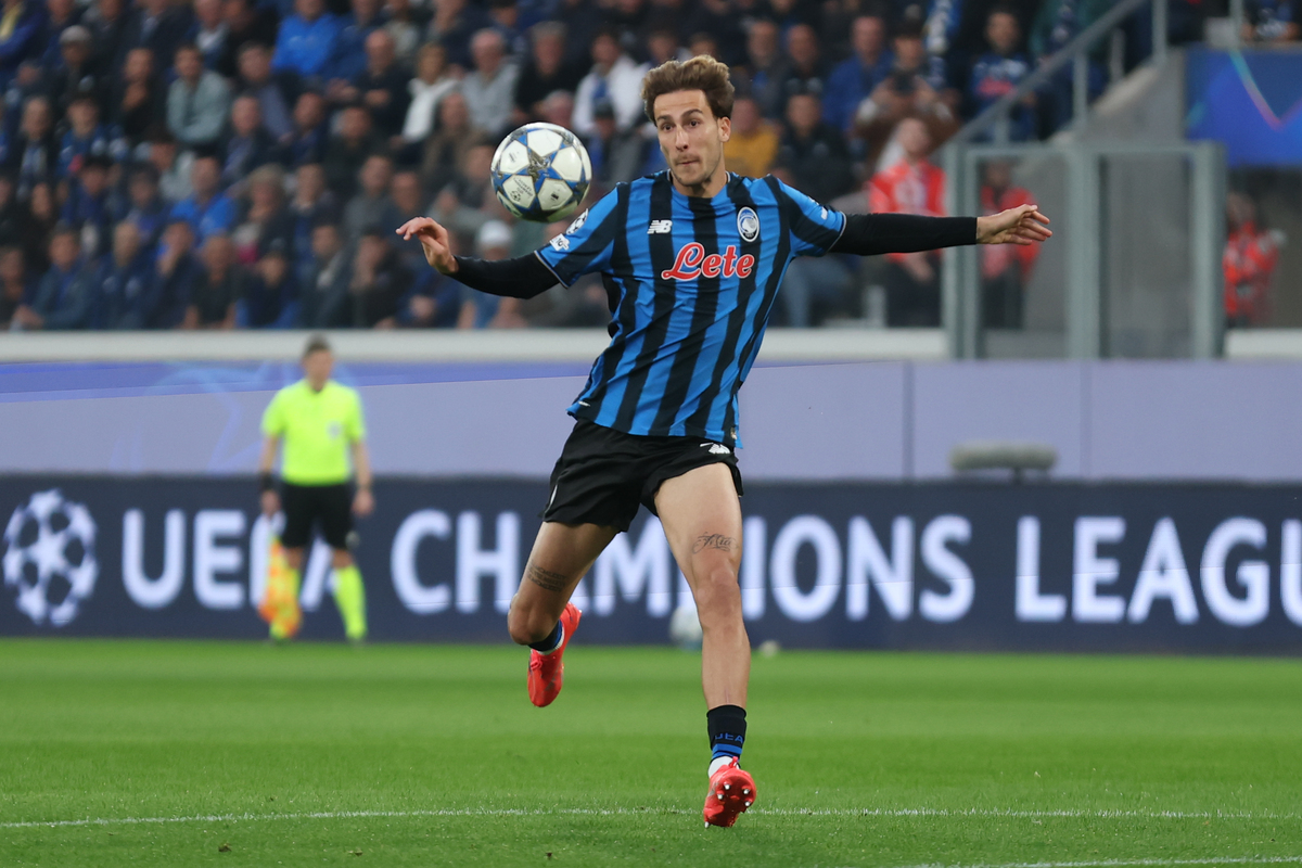 BERGAMO, ITALY - SEPTEMBER 30: Lorenzo Bernasconi of Atalanta lines up a shot at goal during the UEFA Champions League 2025/26 League Phase MD2 match between Atalanta BC and Club Brugge KV at Stadio di Bergamo on September 30, 2025 in Bergamo, Italy. (Photo by Timothy Rogers/Getty Images)