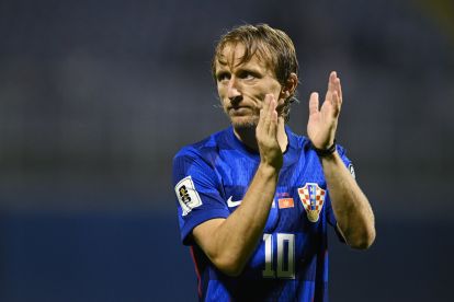 ZAGREB, CROATIA - SEPTEMBER 08: Luka Modric of Croatia applauds the fans after the team's victory in the FIFA World Cup 2026 qualifier match between Croatia and Montenegro at Stadion Maksimir on September 08, 2025 in Zagreb, Croatia. (Photo by Jurij Kodrun/Getty Images)