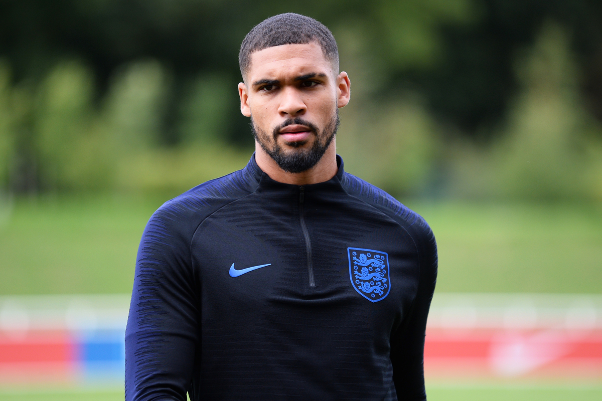 Pelatih Milan Allegri mengincar Loftus-Cheek sebagai trequartista Pelatih Milan Allegri mengincar Loftus-Cheek sebagai trequartista