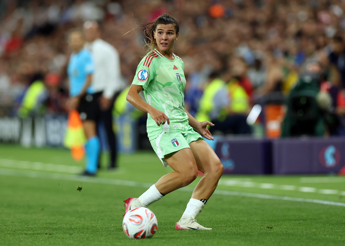 GENEVA, SWITZERLAND - JULY 22: Women's Ballon d'Or nominee Sofia Cantore of Italy passes the ball during the UEFA Women's EURO 2025 Semi-Final match between England and Italy at Stade de Geneve on July 22, 2025 in Geneva, Switzerland. (Photo by Eddie Keogh/Getty Images)