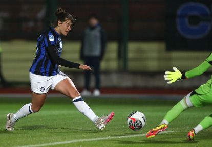 BIELLA, Italia - 26 April: Elisa Polli dari Skor Internasional FC di gol yang tidak diizinkan selama wanita pertandingan playoff ebay Bethaeen Juventus wanita dan wanita internasional FC di Stadion La Marmora -Pozzo pada 26 April 2024 di Biella, Italia. (Foto oleh Marco Luzzani/Getty Images)