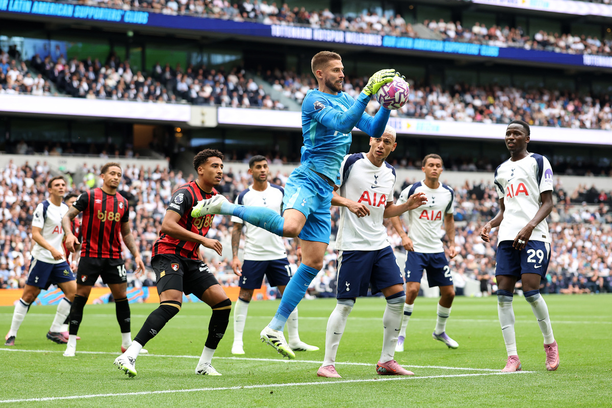How to buy Premier League tickets for Tottenham vs. Man United