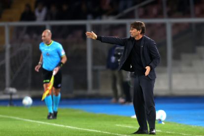 LECCE, ITALY - OCTOBER 28: Head coach of SSC Napoli Antonio Conte during the Serie A match between US Lecce and SSC Napoli at Stadio Via del Mare on October 28, 2025 in Lecce, Italy. (Photo by Maurizio Lagana/Getty Images)