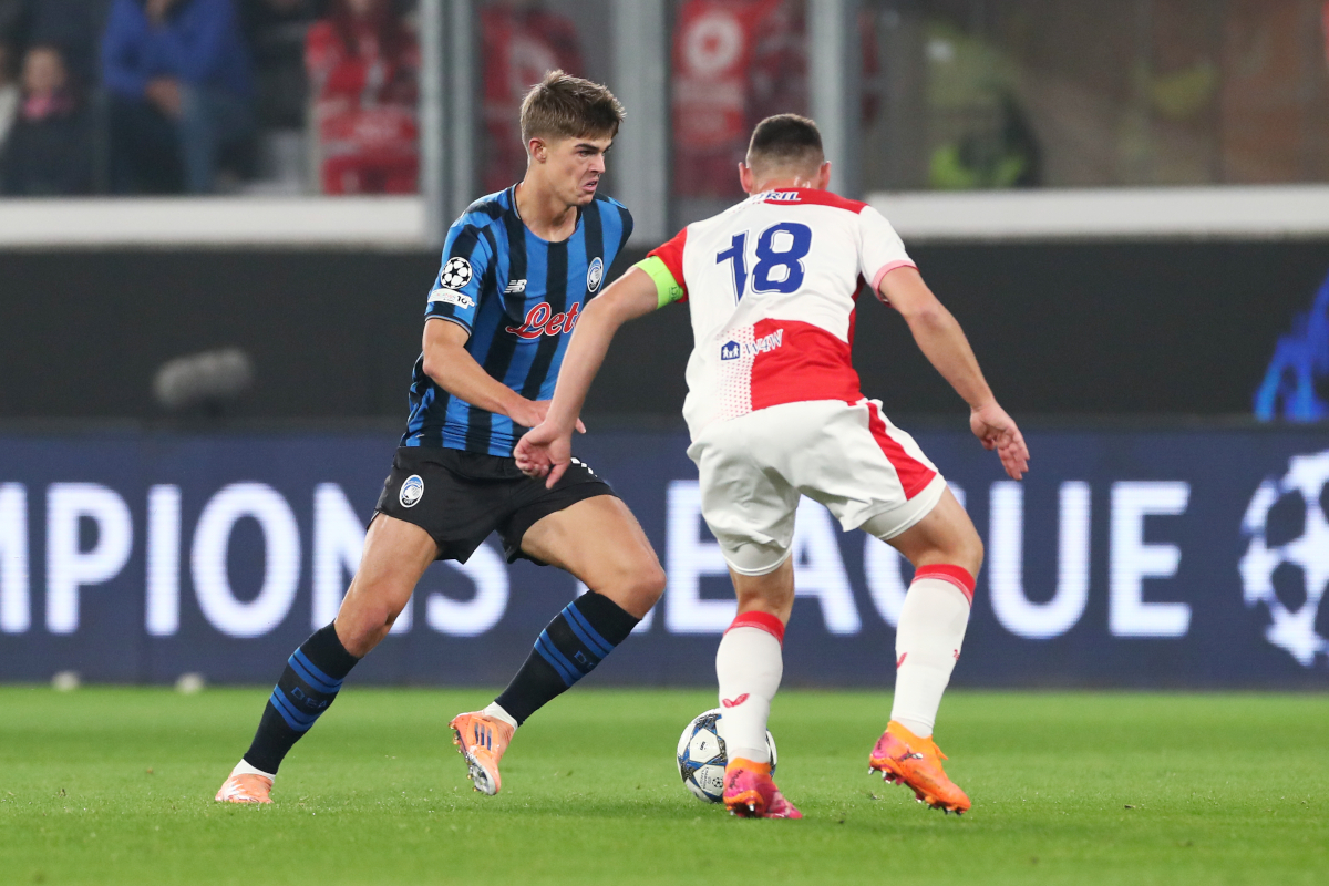 BERGAMO, ITALY - OCTOBER 22: Charles De Ketelaere of Atalanta BC is challenged by Jan Boril of Slavia Praha during the UEFA Champions League 2025/26 League Phase MD3 match between Atalanta BC and SK Slavia Praha at Stadio di Bergamo on October 22, 2025 in Bergamo, Italy. (Photo by Marco Luzzani/Getty Images)