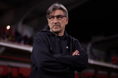 CREMONA, ITALIA - 25 OKTOBER: Ivan Juric, Pelatih Kepala Atalanta menyaksikan pertandingan Serie A antara US Cremonese dan Atalanta BC di Stadio Giovanni Zini pada 25 Oktober 2025 di Cremona, Italia. (Foto oleh Emmanuele Ciancaglini/Getty Images)