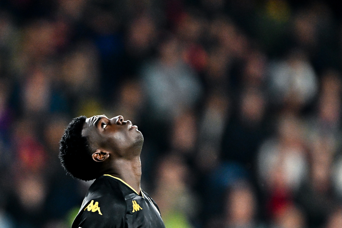 GENOA, ITALY - OCTOBER 31: Jeff Ekhator of Genoa reacts with disappointment during the Serie A match between Genoa and Fiorentina at Stadio Luigi Ferraris on October 31, 2024 in Genoa, Italy. (Photo by Simone Arveda/Getty Images)