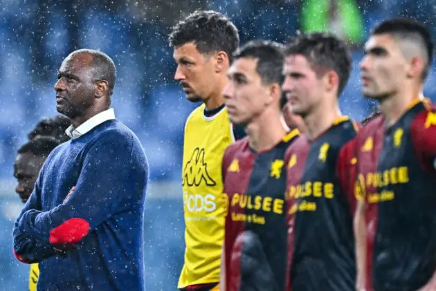 GENOA, ITALY - OCTOBER 29: Patrick Vieira, head coach of Genoa (2nd from left), stands alongside his players as he reacts with disappointment after the Serie A match between Genoa CFC and US Cremonese at Luigi Ferraris Stadium on October 29, 2025 in Genoa, Italy. (Photo by Simone Arveda/Getty Images)