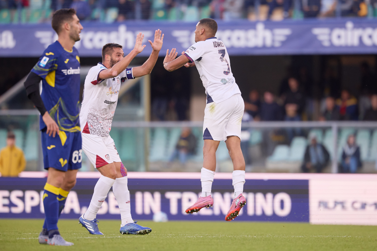 VERONA, ITALY - OCTOBER 26: Riyad Idrissi of Cagliari Calcio celebrates after scoring his team's first goal during the Serie A match between Hellas Verona FC and Cagliari Calcio at Stadio Marcantonio Bentegodi on October 26, 2025 in Verona, Italy. (Photo by Emmanuele Ciancaglini/Getty Images)