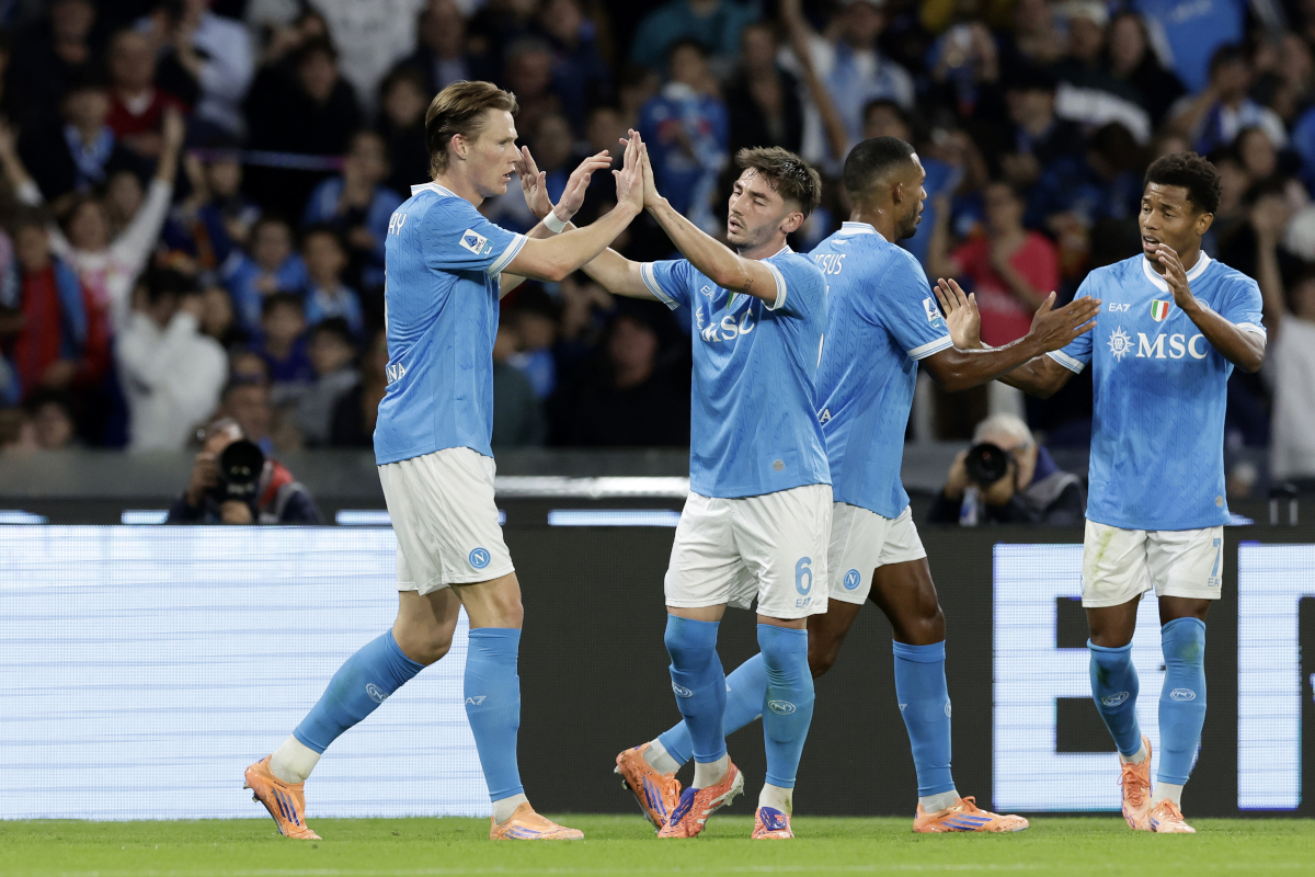 NAPLES, ITALY - OCTOBER 25: Scott McTominay of SSC Napoli celebrates after scoring his side's second goal during the Serie A match between SSC Napoli and FC Internazionale at Stadio Diego Armando Maradona on October 25, 2025 in Naples, Italy. (Photo by Francesco Pecoraro/Getty Images)