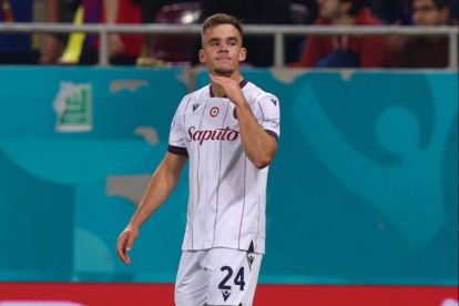Thijs Dallinga celebrates scoring for Bologna against FCSB (@bologna1909)