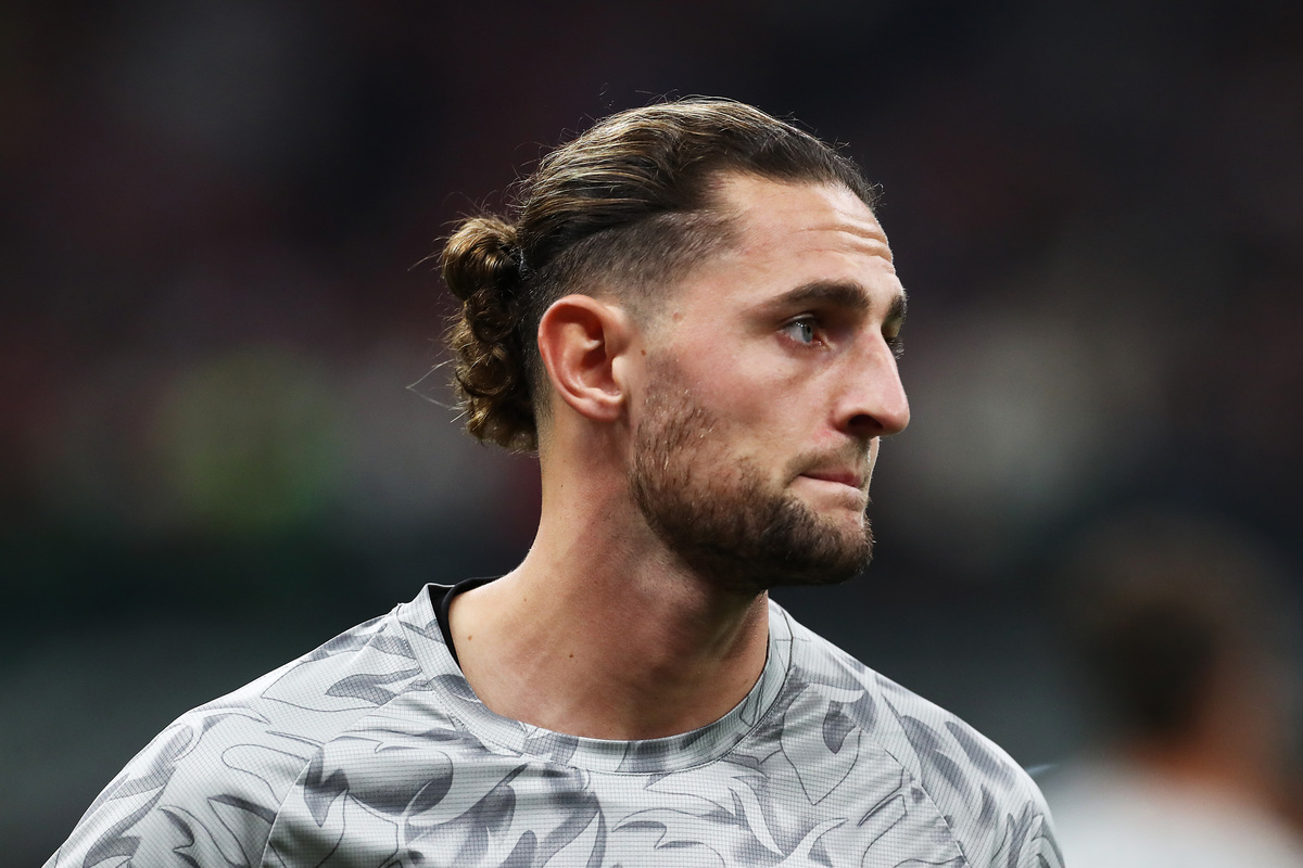 MILÃO, Itália - 28 de setembro: Adrien Rabiot do AC Milan