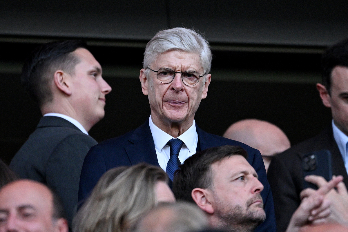 Arsene Wenger spotted with Thierry Henry at Como-Juventus