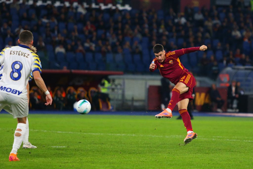 Gorgeous Roma Vs Stuttgart: Official Line-ups Picture for Mobile Gorgeous Roma Vs Stuttgart: Official Line-ups Picture for Mobile