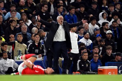 LONDON, INGGRIS - 30 SEPTEMBER: José Mourinho, Pelatih Kepala Benfica bereaksi selama pertandingan Fase Liga MD2 Liga Champions 2025/26 antara Chelsea FC dan SL Benfica di Stamford Bridge pada 30 September 2025 di London, Inggris. (Foto oleh Mike Hewitt/Getty Images)