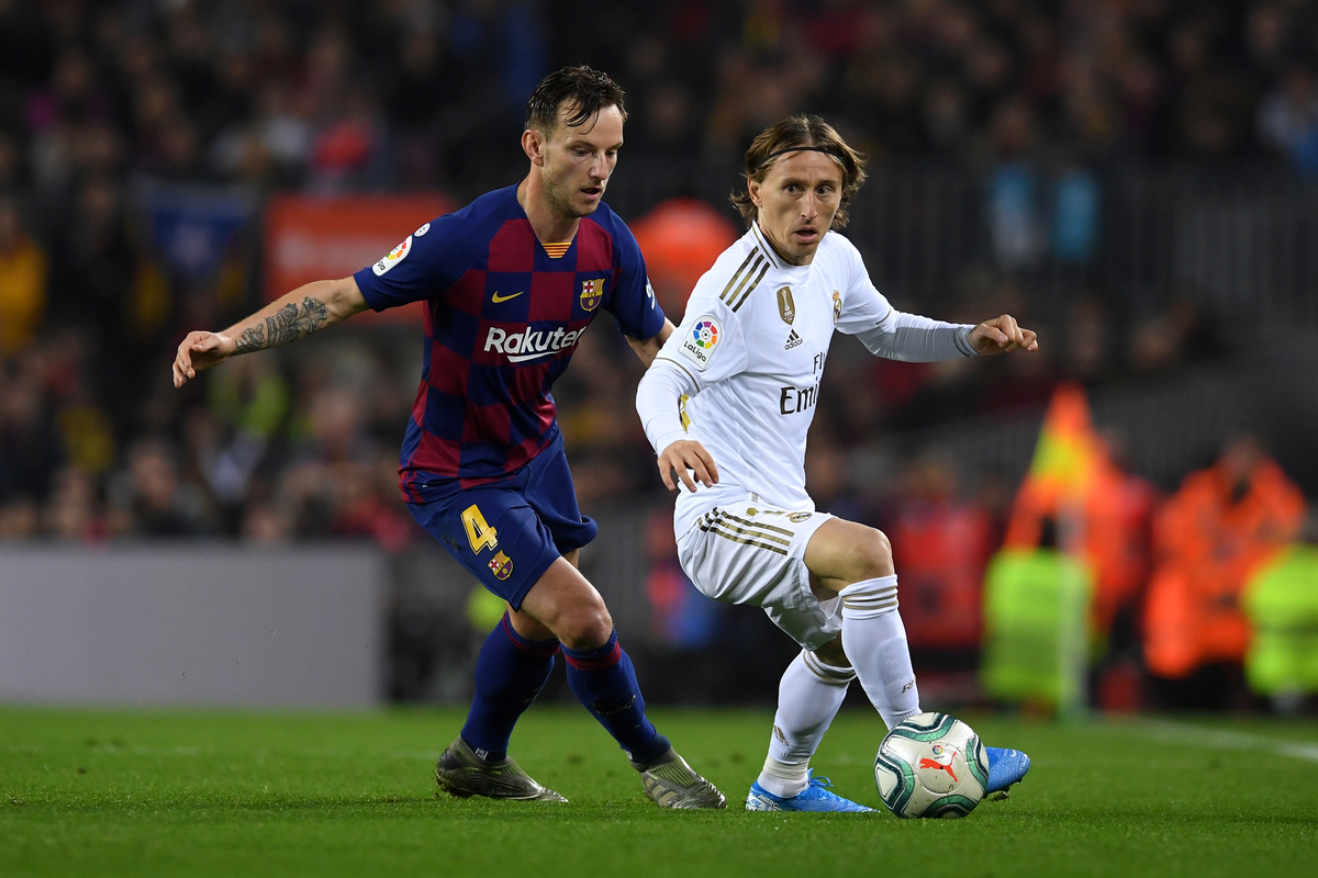 Иван Ракитич и Лука Модрич на поле