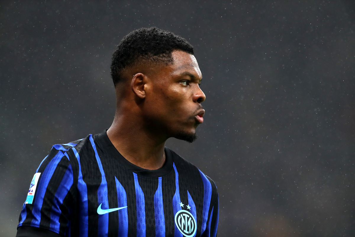 Momen ‘wow’ Dumfries mengalahkan Haaland di Ballon d’Or untuk Inter Momen ‘wow’ Dumfries mengalahkan Haaland di Ballon d’Or untuk Inter