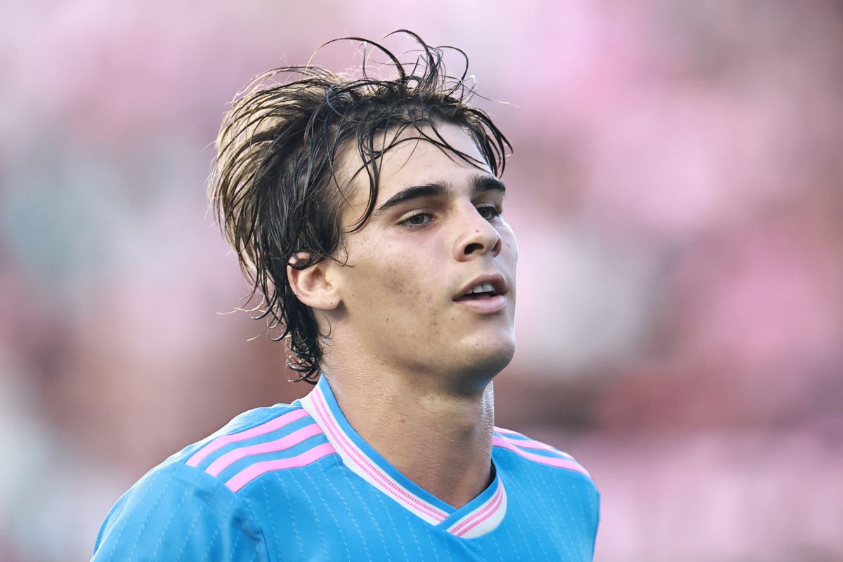 Fort Lodder, Flórida -26 de julho: Benjamin Kremaschi do Inter Miami CF #30 Fort Lodderdale -26 de julho de 2025 em busca de partida da MLS entre Inter Miami CF e FC SinSina no Cress Stadium. (Foto de Carmen Mandato/Getty Fig.)