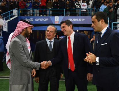 RIYADH, SAUDI ARABIA - DECEMBER 22: CEO of Lega Serie A Luigi De Siervo and Andrea Butti meet with Suadi Arabian dignitaries prior to the medal ceremony after the Italian Supercoppa Italiana match between Juventus and SS Lazio at King Saud University Stadium on December 22, 2019 in Riyadh, Saudi Arabia. (Photo by Claudio Villa/Getty Images for Lega Serie A)